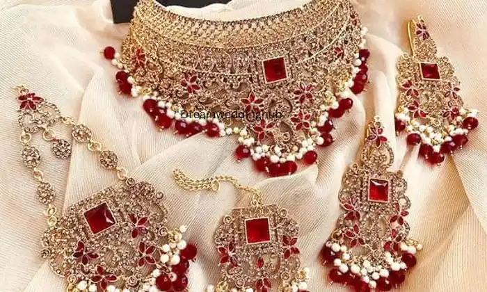Sree Varalakshmi Jewellery
